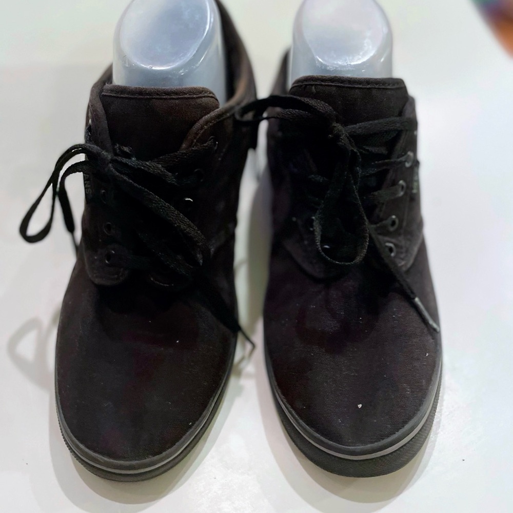 VANS Authentic SK8 Black Women’s Sneakers size 9.5